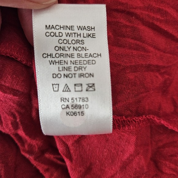 Maurices Womens Burgundy Red Lace Trim Crinkle Camisole Top Size M K0615 - Picture 8 of 8